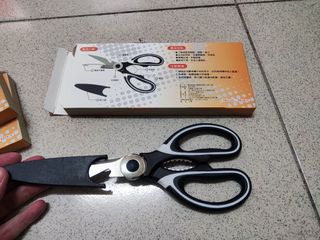 由 ray222tw (刊登 ID 1379027321，圖片 1) 提交，位於 的 (類別：)，說明：。