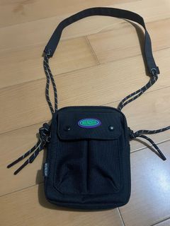由 penne12 (刊登 ID 1379055477，圖片 1) 提交，位於 的 (類別：)，說明：。