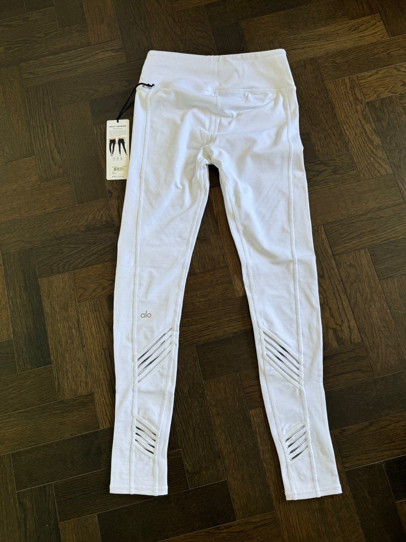 Alo Yoga Multi Legging Updated Classic White XS (Category: Activewear) located in Singapore. Submitted by misstwentyone (Listing ID 1378980942, Image 2). Description: Alo Yoga Multi Legging Updated Classic White XS Add $3 for trackable mailing .