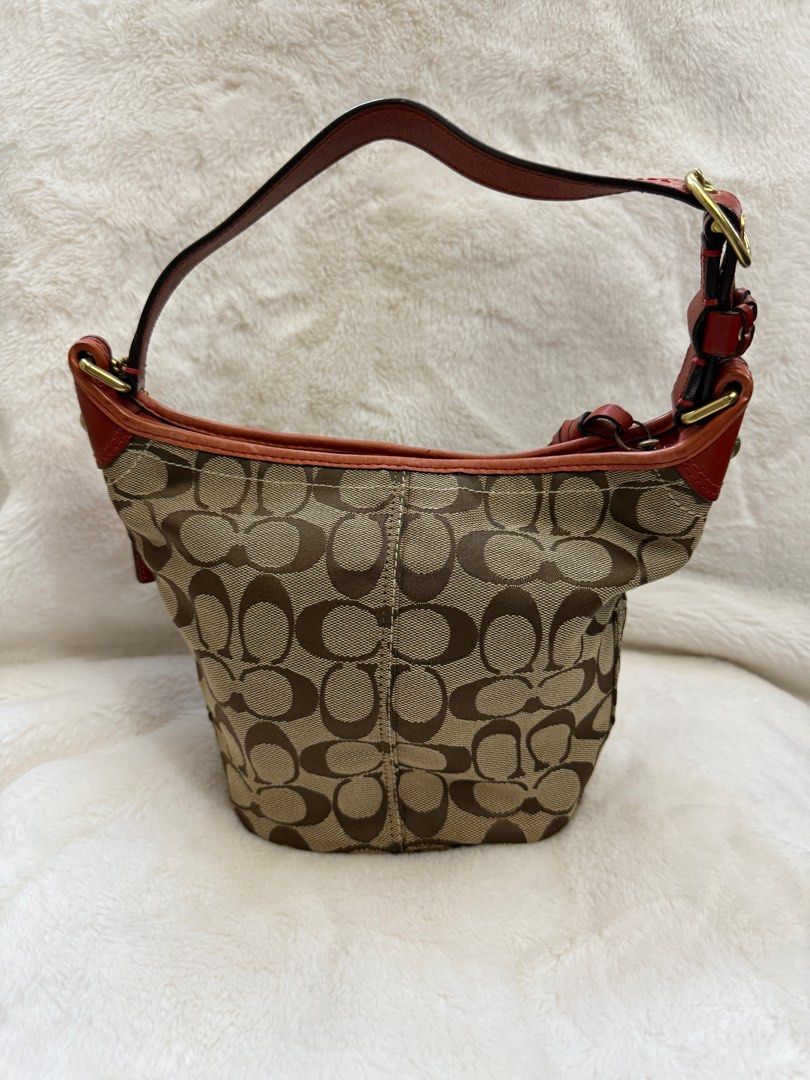 Authentic Coach Small Shoulder Bag Kili Kili Bag (Category: Luxury Bags & Wallets) located in Paranaque City. Submitted by authentic_mj (Listing ID 1379021266, Image 2). Description: Authentic Coach Small Shoulder Bag Kili Kili Bag Bought in Japan No inclusions.