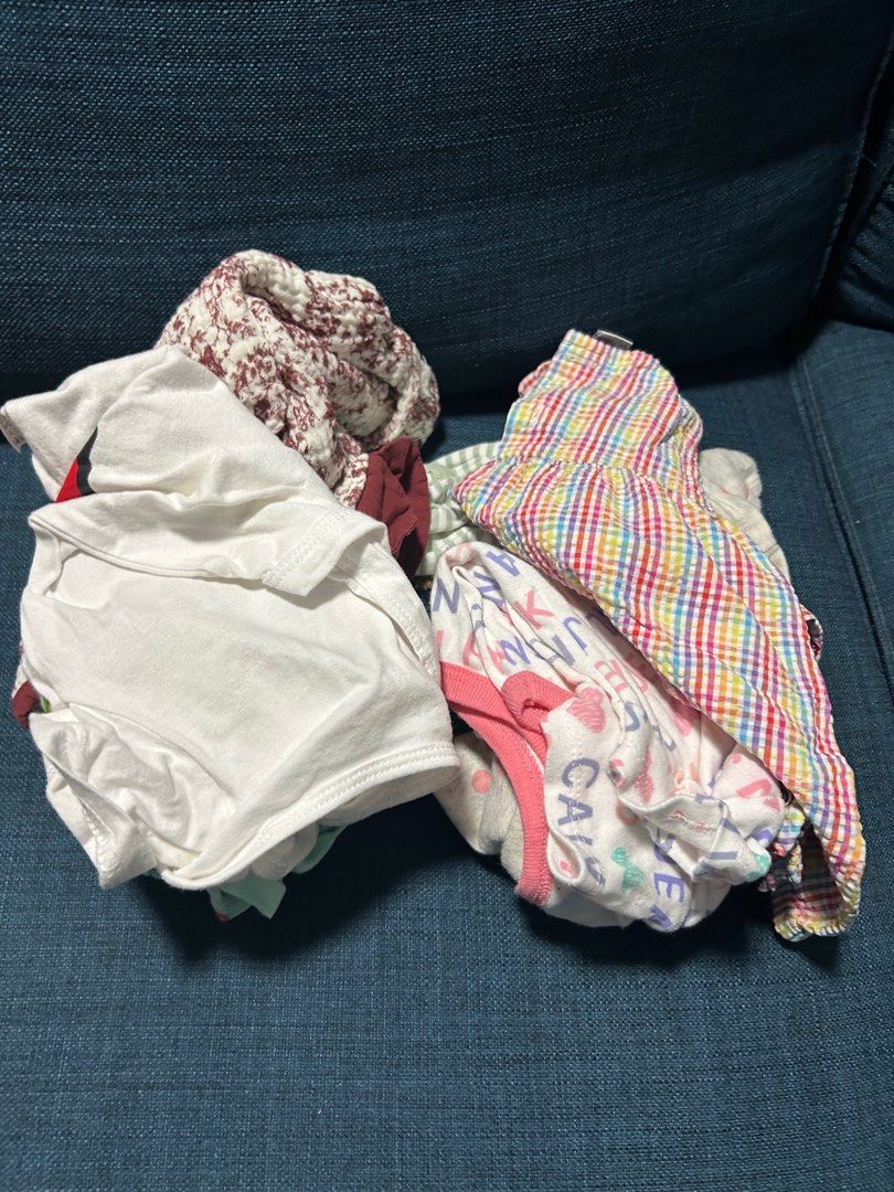 Baby Clothes Bundle - Various Sizes and Styles (Category: Babies & Kids Fashion) located in Singapore. Submitted by yiiiiy (Listing ID 1378992945, Image 1). Description: A bundle of baby clothes in various styles and sizes. Not for fussy.