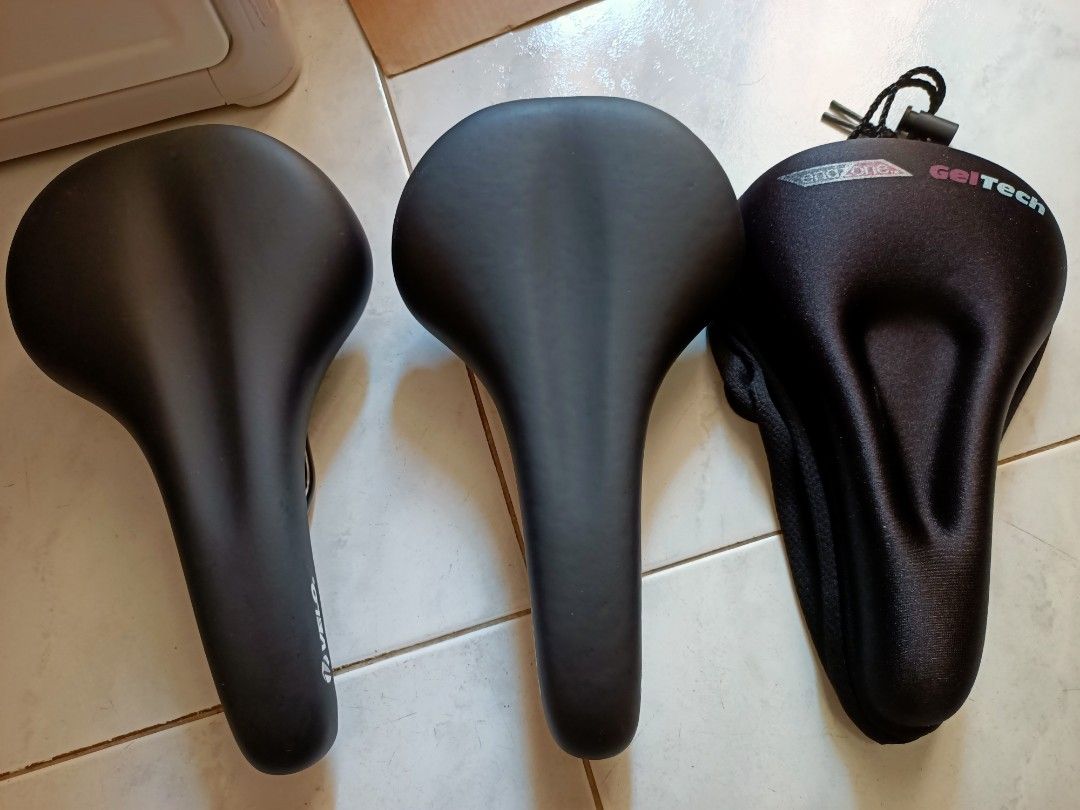 Bicycle seats (Category: Bicycles) located in Singapore. Submitted by sellingou (Listing ID 1378971949, Image 1). Description: 3 for $6.