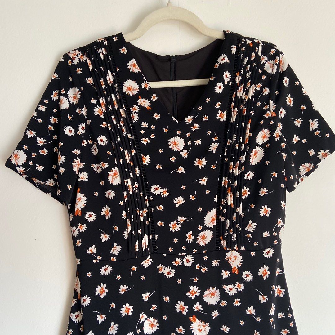 black floral a-line dress (Category: Dresses) located in Quezon City. Submitted by fleurcore (Listing ID 1379084582, Image 2). Description: — one of my favorites 🖤 the most perfect pattern + fit — best fits xs-small frames — perfect date night dress 💌 dm for more pics/inquiries (can’t guarantee ww pics but can provide close ups) 🏷️: vintage midi dress date little black dress dark academia .