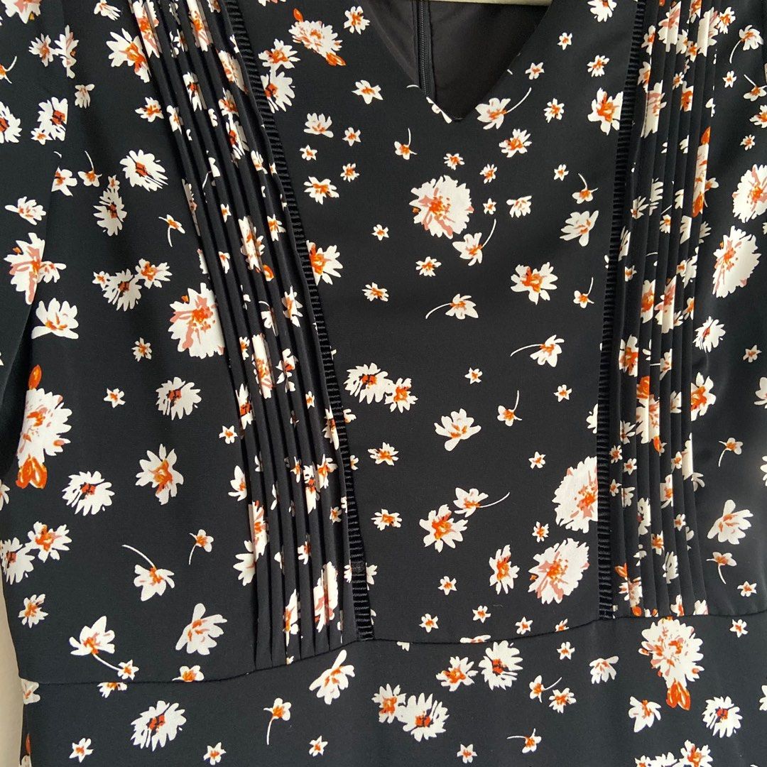 black floral a-line dress (Category: Dresses) located in Quezon City. Submitted by fleurcore (Listing ID 1379084582, Image 3). Description: — one of my favorites 🖤 the most perfect pattern + fit — best fits xs-small frames — perfect date night dress 💌 dm for more pics/inquiries (can’t guarantee ww pics but can provide close ups) 🏷️: vintage midi dress date little black dress dark academia .