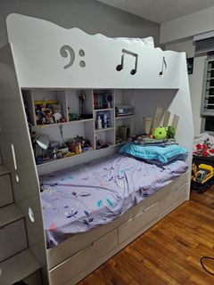 (Category: ) located in . Submitted by aym229 (Listing ID 1378948680, Image 1). Description: .