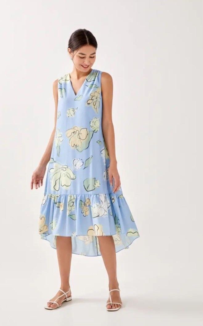 Buy 1 Free 1! BNWT! Love Bonito Rey floral unfolding dress (Category: Dresses) located in Singapore. Submitted by barang2shop (Listing ID 1379105570, Image 3). Description: > Price is FIXED with free Singpost tracked mail. > BNWT condition. > Please select another item / listing STRICTLY range from $7 to $9 as free item. No other proposals will be considered >Got the wrong size hence selling. > Pls see measurement in the last photo..