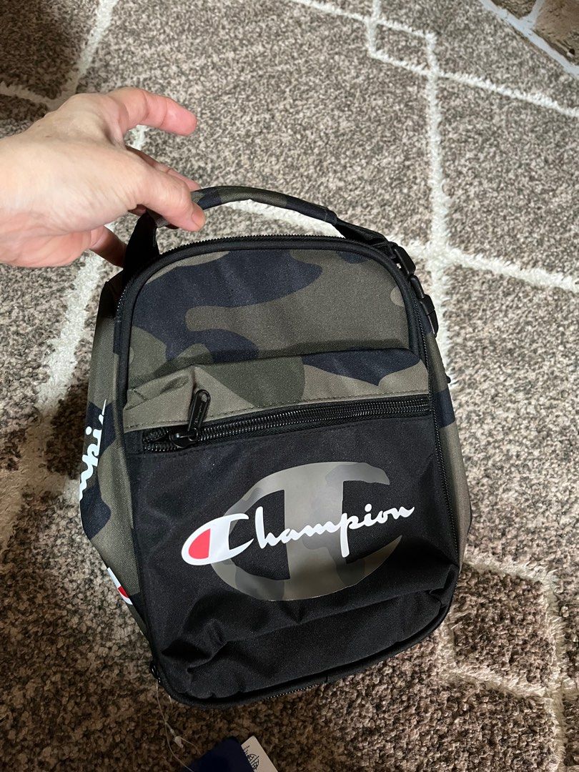 Champion lunchbox from 🇺🇸 (Category: Carriers & Slings) located in Manila. Submitted by ty_imported_goods (Listing ID 1378967143, Image 3). Description: Original champion lunchbox Camouflage Insulated lunch box liner Exterior zip pocket Authentic.