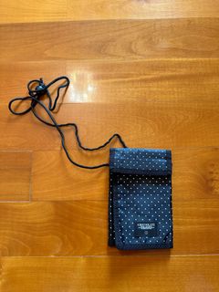 （分類：）位於 。 由 hct9686 提交（商品編號 1379035273，圖片 1）。簡介： 。