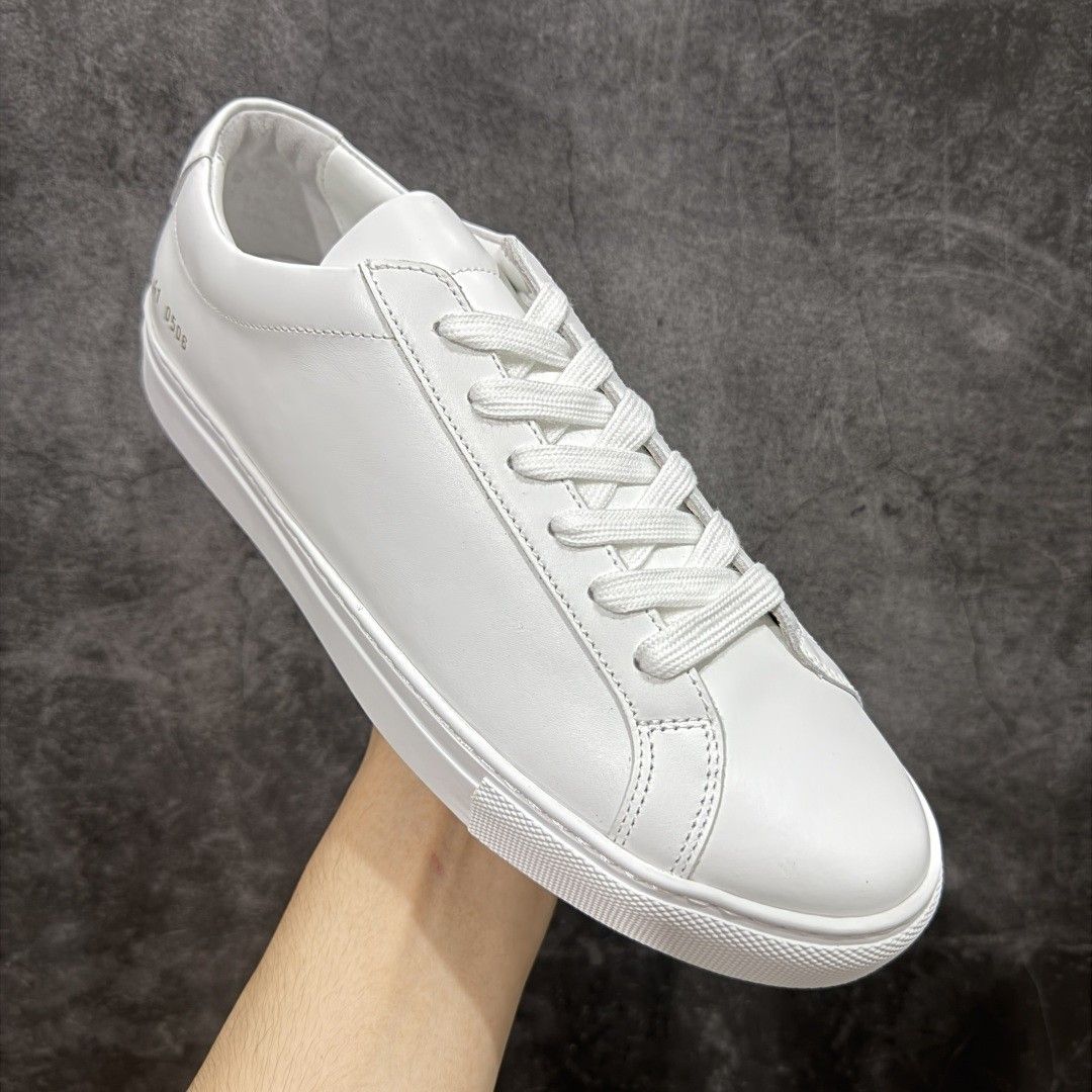 Common Projects (Category: Sneakers) located in Kuala Lumpur. Submitted by khai.uasneakers (Listing ID 1379122391, Image 3). Description: Size: 40 - 44 (Euro) NO HALF SIZE Harga Termasuk Postage S53294472.
