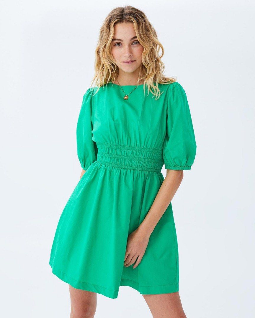 Cotton on smocked Izzy petite short sleeve mini Green Dress (Category: Dresses) located in Singapore. Submitted by bluecornmoon (Listing ID 1379102293, Image 1). Description: Worm around 5x only .