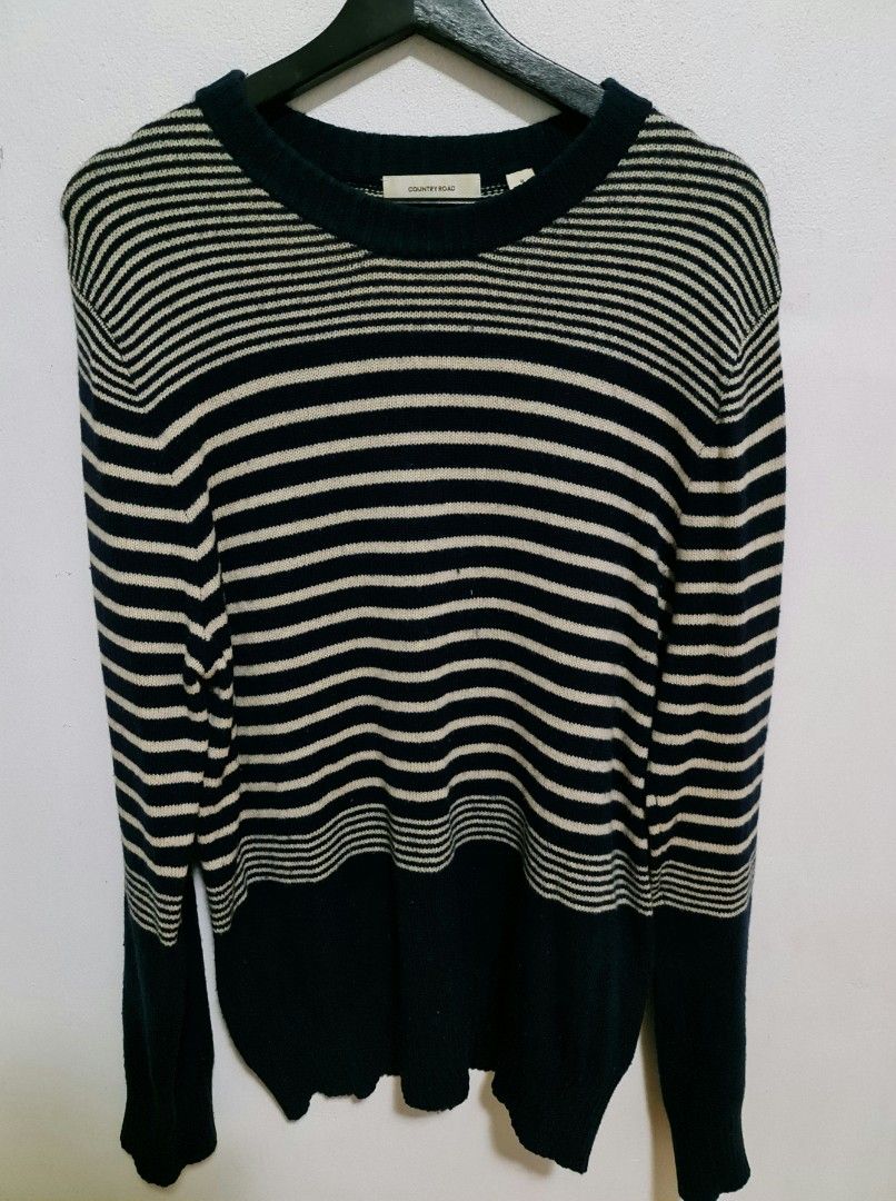 Country Road Striped 100% Wool Jumper(Size M) (Category: Women's Clothes) located in Sydney. Submitted by desirably (Listing ID 1379092685, Image 2). Description: Country Road striped 100% Wool Jumper(Size M) for $45. Lightly worn&in wonderful condition. Slightly pilling due to its 100% wool content but barely noticeable. Relaxed fit. Super soft and warm! Pick up from Marrickville. Pls feel free to check out my other listings..