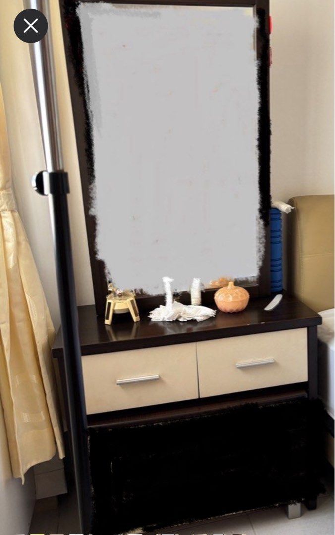 Dressing table