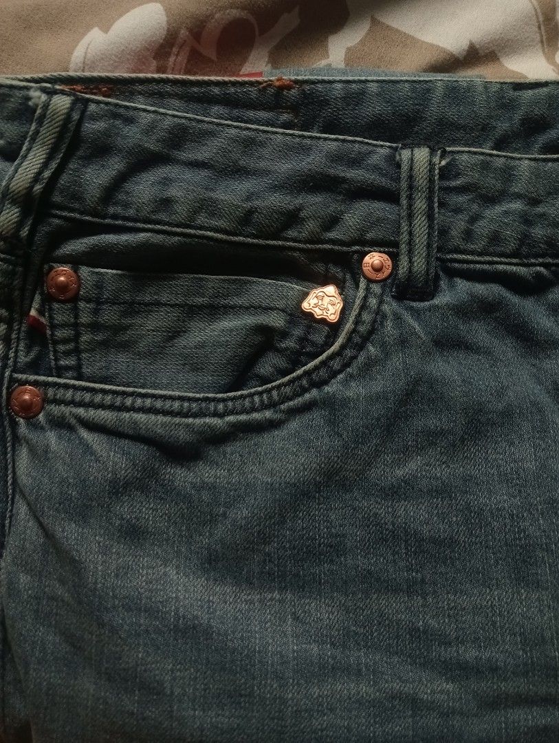 EVISU DAICOCK JEANS (Category: Jeans) located in Bolinao. Submitted by willaskyle19427 (Listing ID 1378973234, Image 2). Description: .