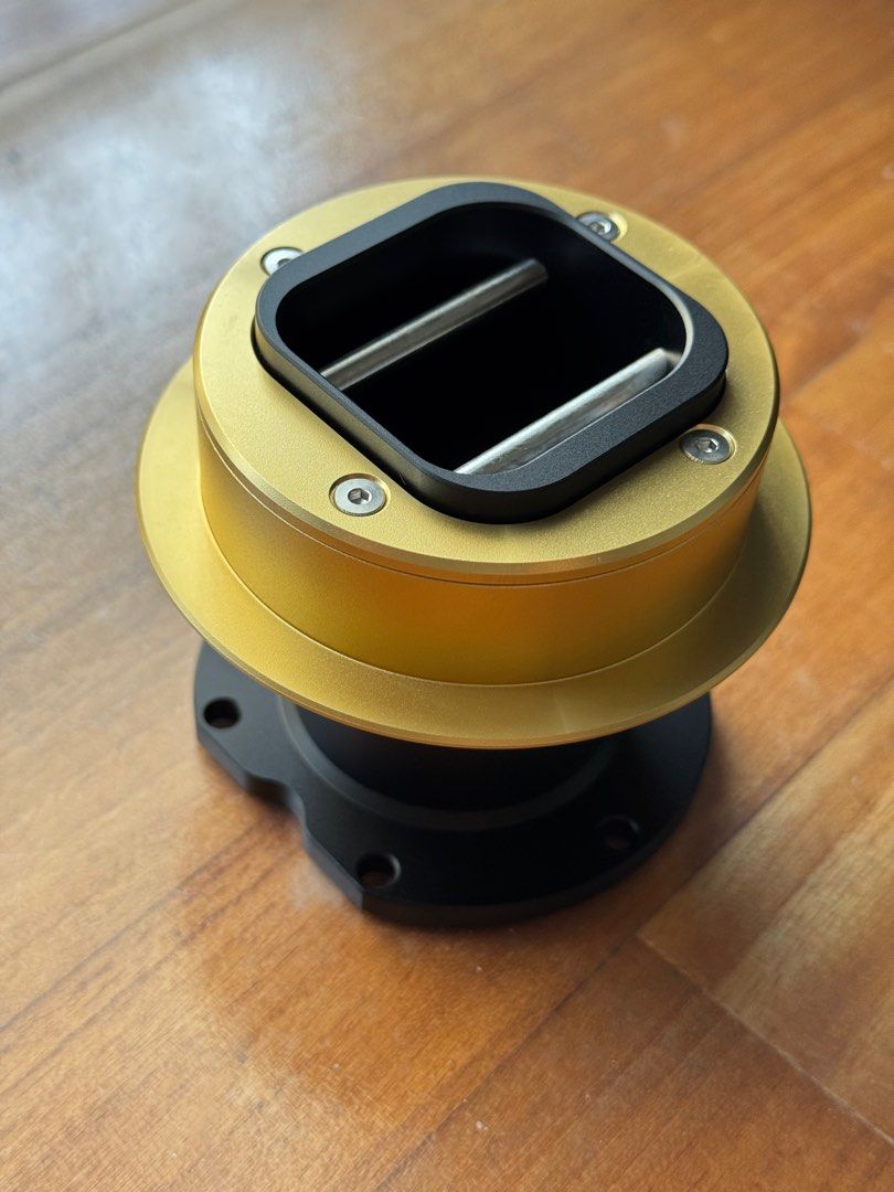 Fanatec QR2 Pro Wheel Side631095521629471128