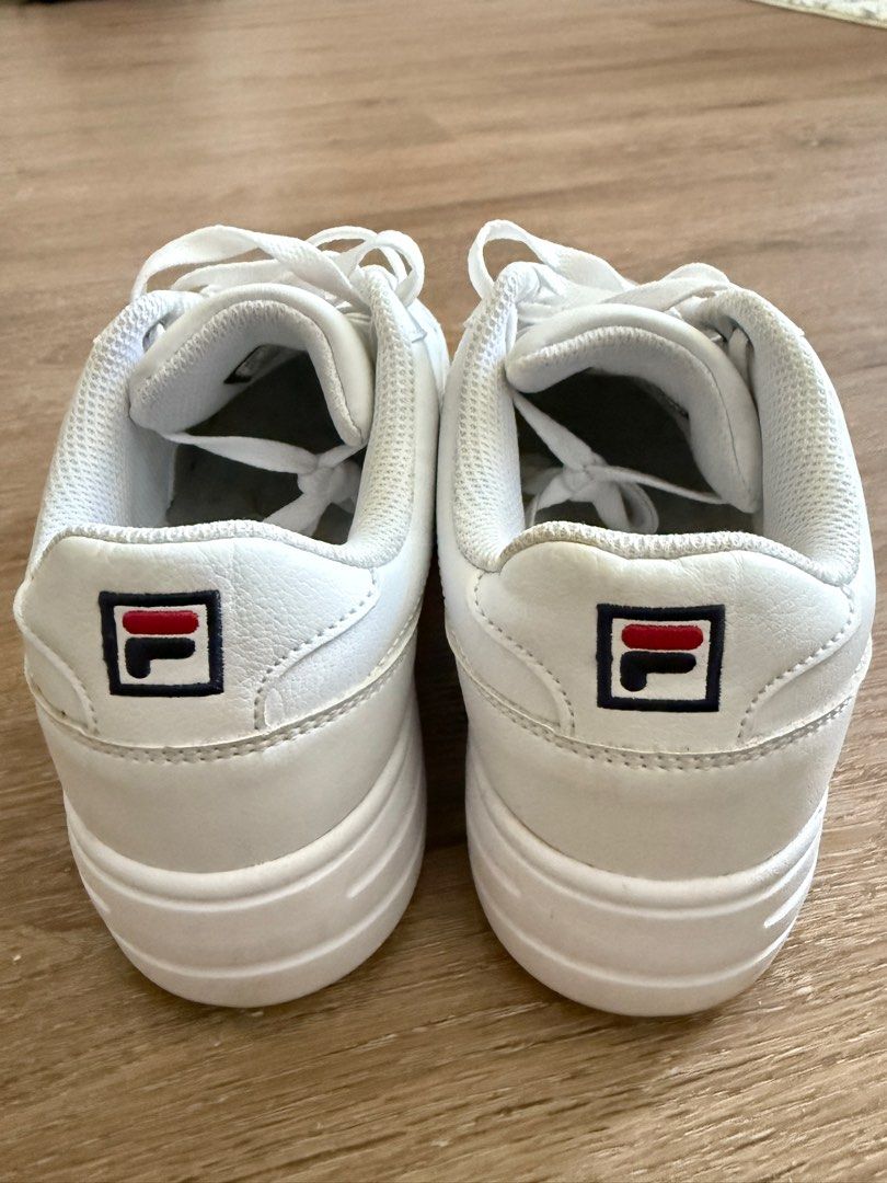 Fila (Category: Sneakers) located in Cyberjaya. Submitted by chloe8676 (Listing ID 1378993452, Image 3). Description: .