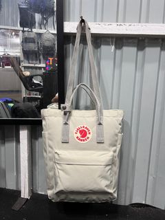 (Kategori: ) berada di . Dikirim oleh gudangtassecondbrand (ID iklan 1379121568, Gambar 1). Deskripsi: .