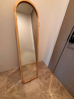 (Category: ) located in . Submitted by movingoutaug9 (Listing ID 1379045510, Image 1). Description: .