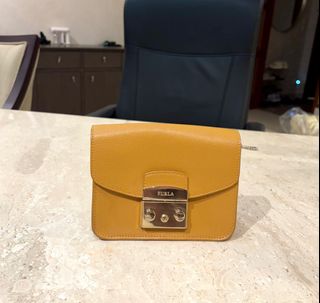 (Kategori: ) berada di . Dikirim oleh joliedefille (ID iklan 1379026785, Gambar 1). Deskripsi: .