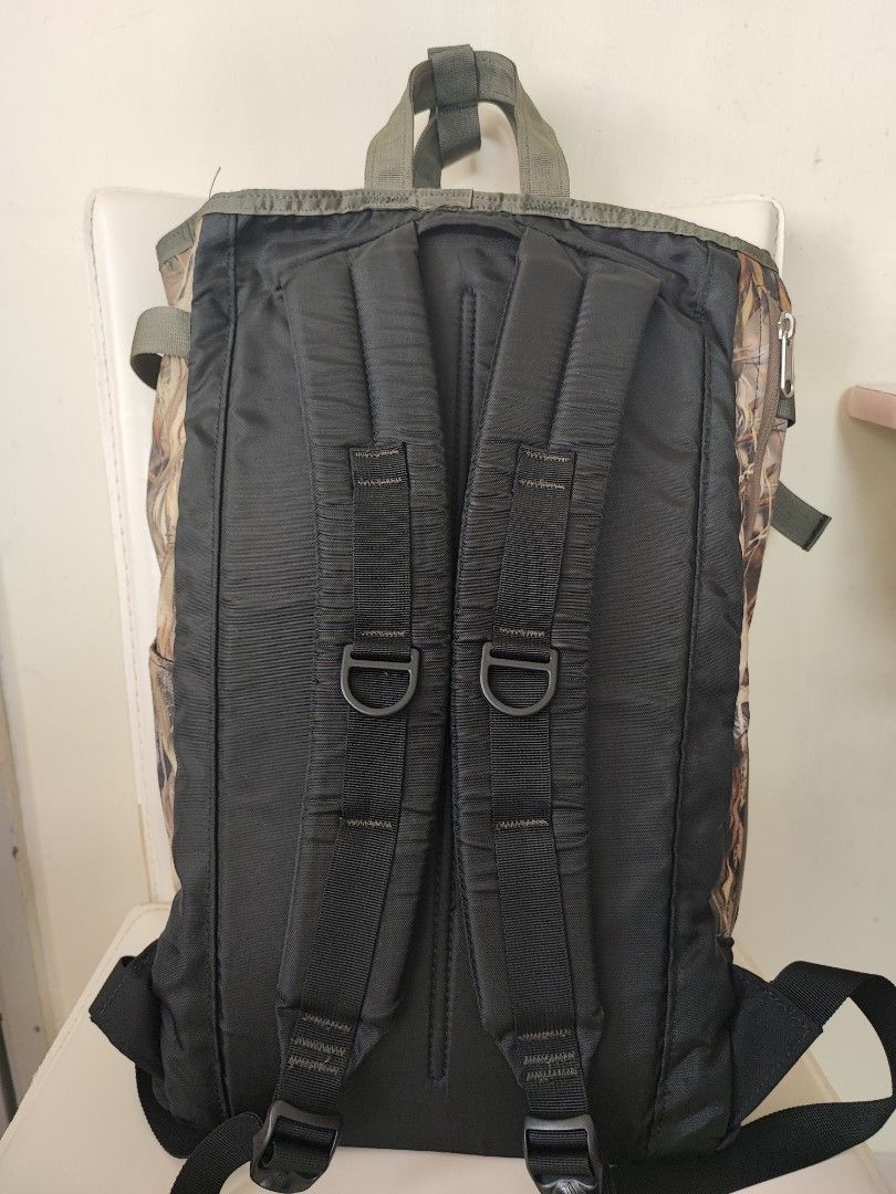 Gregory Backpack （分類：背包）位於 Hong Kong。 由 sy14666 提交（商品編號 1379042991，圖片 4）。簡介： 九成新、多圖、荃灣線地鐵交收。