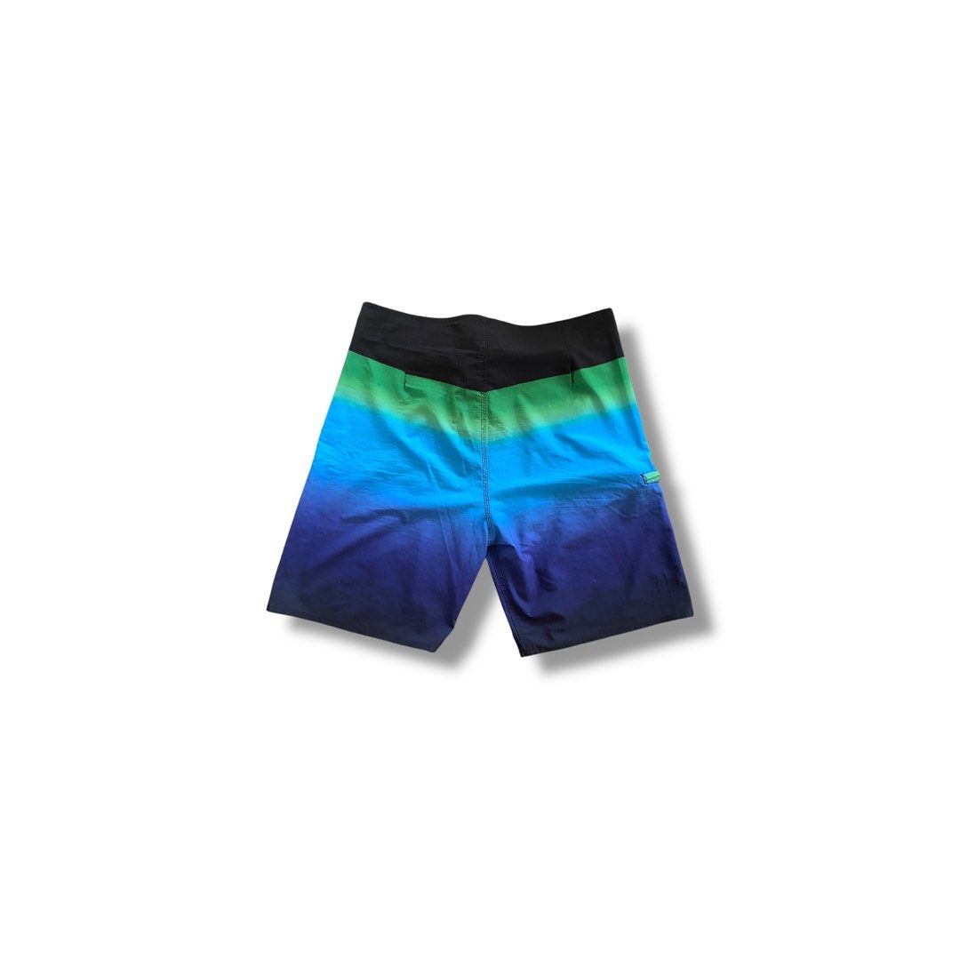 HURLEY BOARD SHORTS (Category: Swim Trunks & Board Shorts) located in Cagayan de Oro. Submitted by _tstudiooo (Listing ID 1378950320, Image 2). Description: Size: 34 L21.5 Color 10/10 Condition 10/10 Issue: X .