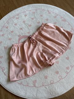 (Category: ) located in . Submitted by likeivy (Listing ID 1378957490, Image 1). Description: .