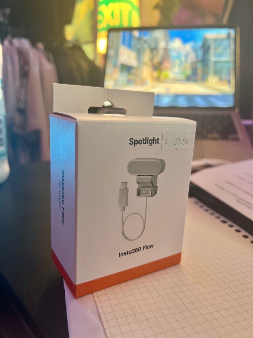 Insta360 Flow Spotlight - Brand New (Category: Other Gadgets) located in Singapore. Submitted by halyndeun (Listing ID 1379015582, Image 1). Description: Reason for selling, I lost my insta360 flow pro and just received this item. Brand new Insta360 Flow Spotlight. Perfect for enhancing your Insta360 Flow videos. Comes in original packaging. Price tag shows $39.90. Ready to ship!.