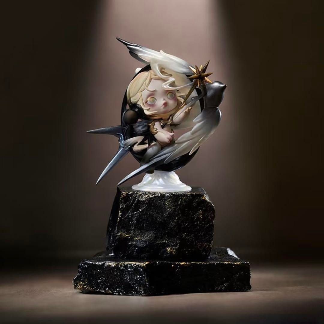 INSTOCKS] POP MART SKULLPANDA The Compass of Light Figure