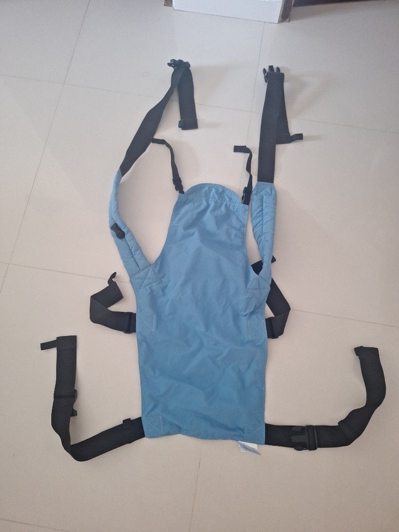 Integra Baby Carrier - Blue (Category: Carriers & Slings) located in Singapore. Submitted by annabel733 (Listing ID 1378994552, Image 1). Description: - Barely used baby carrier as we had 2 other ones as well. - Good condition - Adjustable straps and buckles for a secure fit - Light blue color - Comfortable and safe for your little one - See images for details.