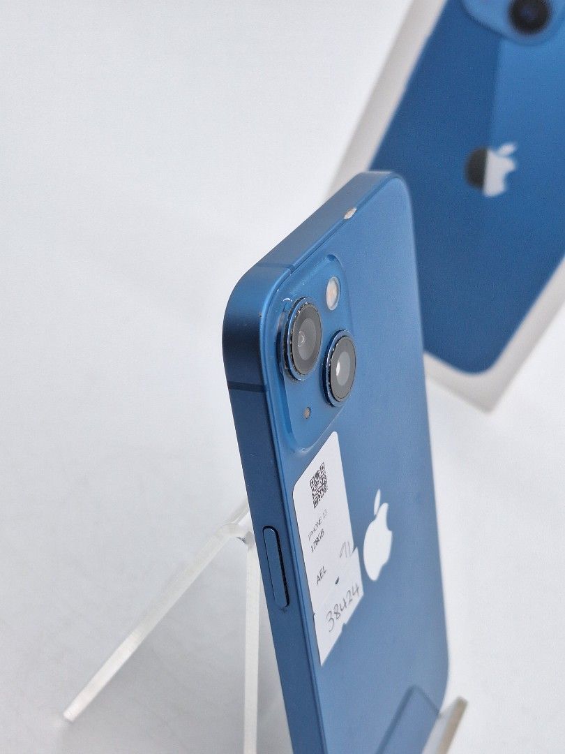 iPhone 13 Blue 128GB (Category: iPhone 13 Series ) located in Singapore. Submitted by gwmobile.sg (Listing ID 1378958404, Image 3). Description: .