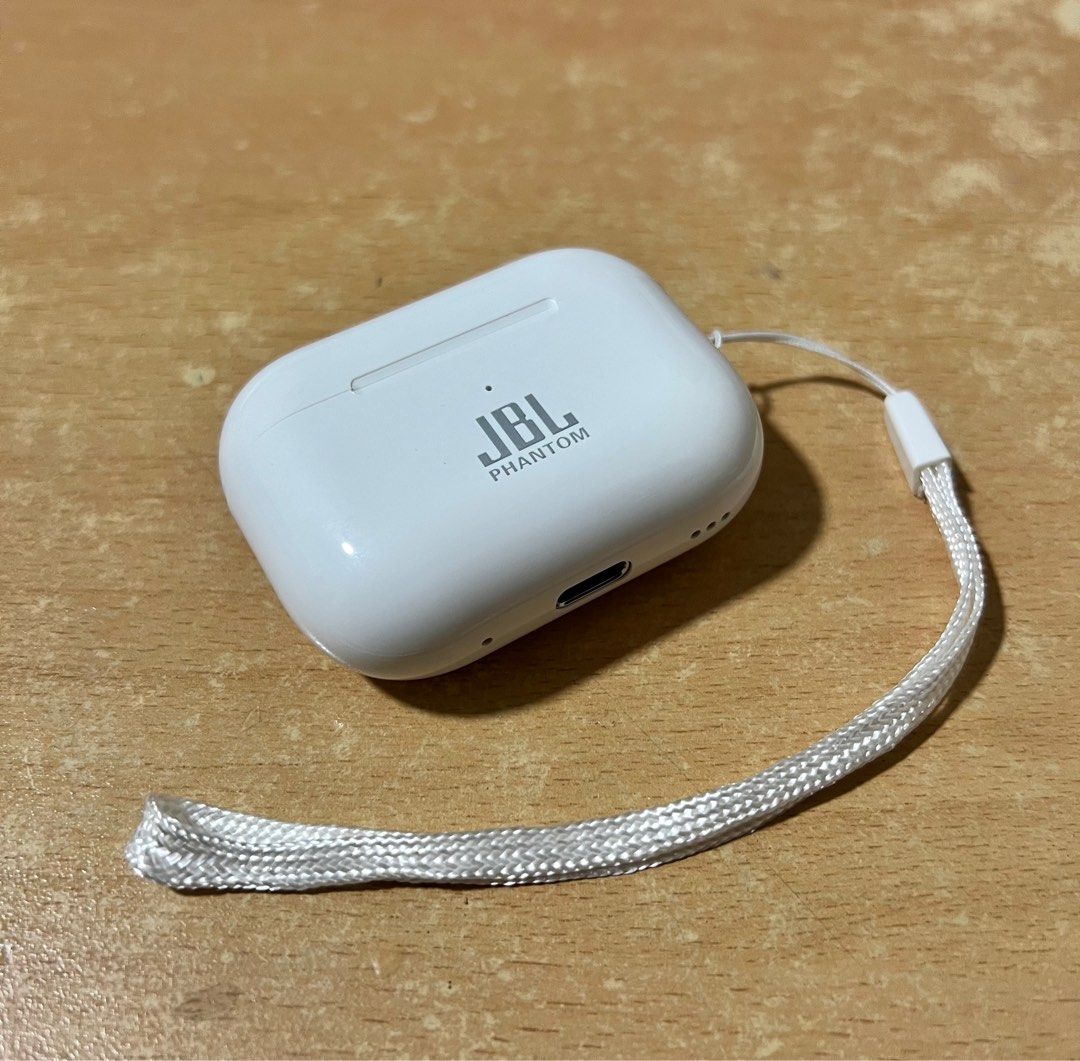 JBL earpiece