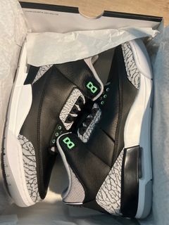 (Category: ) located in . Submitted by sneaker_solution (Listing ID 1378925720, Image 1). Description: .