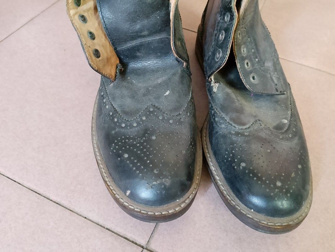 Leather boot (Category: Boots) located in Hulu Langat. Submitted by adam13amir (Listing ID 1379050797, Image 2). Description: kasut boot leather beli.