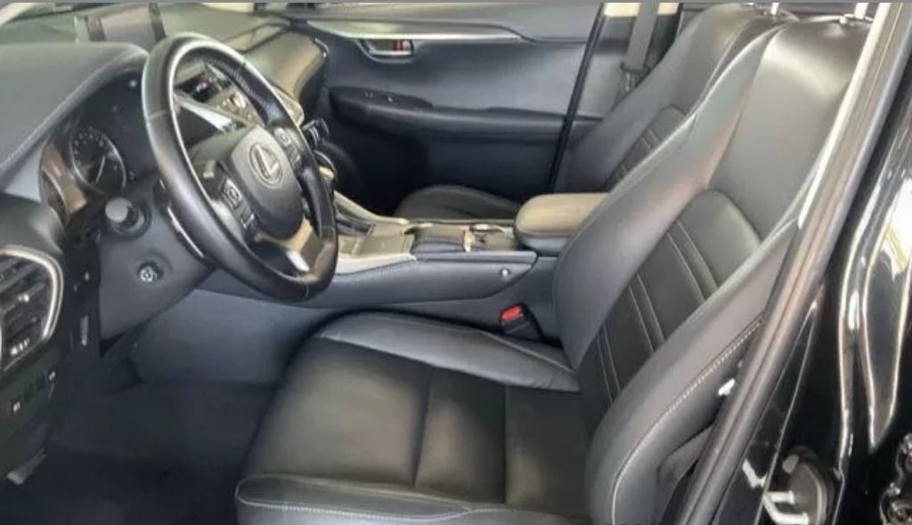 由 whong061864481 (刊登 ID 1378987592，圖片 3) 提交，位於 台北市 (Taipei) 的 Lexus NX200 2018款 nx200 黑色 (類別：汽車出售)，說明： 款式:Lexus NX200 2018款 nx200 黑色 🚗 年分:2018 🚗 里程:5.6萬 🚗 排氣量：2.0L 🚗 車門數：5門5座 🚗 驅動方式：2WD 🚗 引擎燃料:汽油 🚗 變速系統:手自排 🚗 價格:24.5萬 專業鑑定▲▲合格認證 ▲▲檢定報告一覽無遺▲▲ X泡水車X事故車X兇車X接合車 ※提供車況原始表※ !!!便宜又能知道車況/平台車輛破千台/什麼車都有!!!! 提醒: 購車前請檢查車況是否屬實(如檢查第三方檢驗書、車身號碼、引擎號碼等)，並簽訂有效購車合約。 設有退車機制，只要車況與認證表不符，退車並全額退費!!! 溫馨提醒：看車請盡量提前一小時預約，避免您白跑一趟喔 聯絡方式:0976799060 洪先生 LINE:0976799060(員力