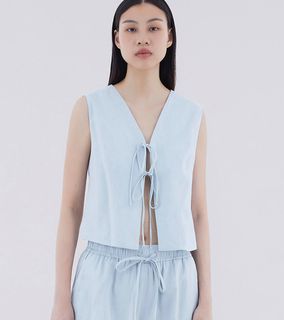 (Category: ) located in . Submitted by clearthiscloset (Listing ID 1379101573, Image 1). Description: .