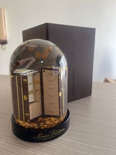 （分類：）位於 。 由 sefc. 提交（商品編號 1379019042，圖片 1）。簡介： 。