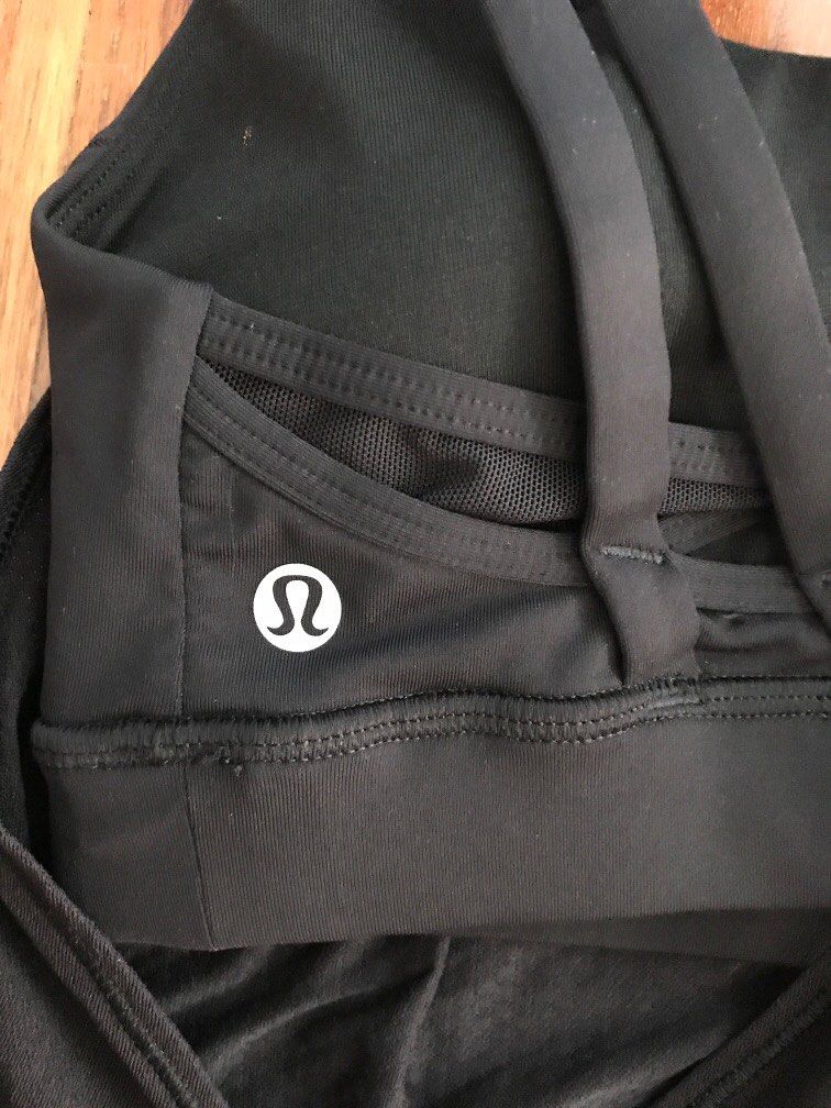 Lululemon black yoga training pilates TOP size 6 with integrated bra (Category: Activewear) located in Singapore. Submitted by jellybeansjuice (Listing ID 1379034521, Image 3). Description: Two in one TOP with tank and bra Subtle twist design at the back Size 6 Black Classic yet stylish cut - Lululemon black tank TOP with integrated bra Only worn once .