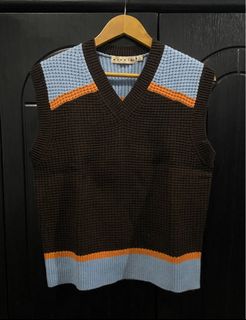 (Category: ) located in . Submitted by junked_garments (Listing ID 1379032351, Image 1). Description: .