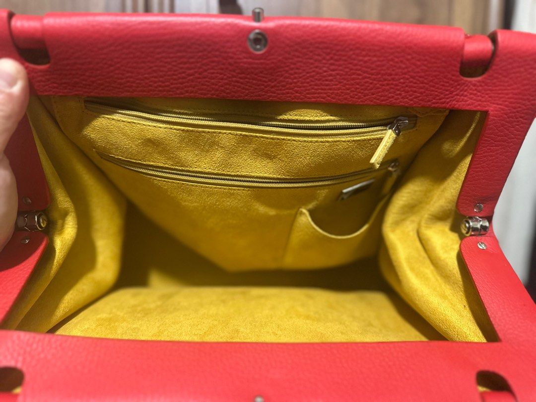 MARO STRUCTURED KISSLOCK BAG (Category: Luxury Bags & Wallets) located in Taguig. Submitted by branded_bunny_co (Listing ID 1379117347, Image 3). Description: PM FOR MORE INFO THIS IS VERY BEAUTIFUL IN PERSON AND THE STRUCTURE OF THE BAG IS VERY NICE FAVORITE ONE OUT OF ALL THE BAGS (RED IS JUST NOT MY COLOR) 😭 ALL POSTED SELLING LOW ALL MUST GO! ALL ITEMS ARE NEGOTIABLE HUWAG LANG SUPER LOW. RFS: need funds for home renovation and moving .