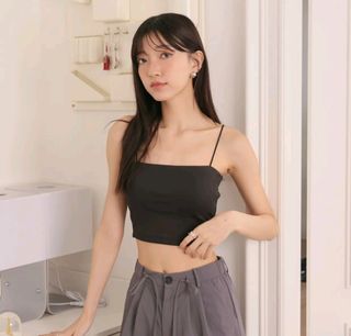 (Category: ) located in . Submitted by hypedclothing (Listing ID 1378999802, Image 1). Description: .