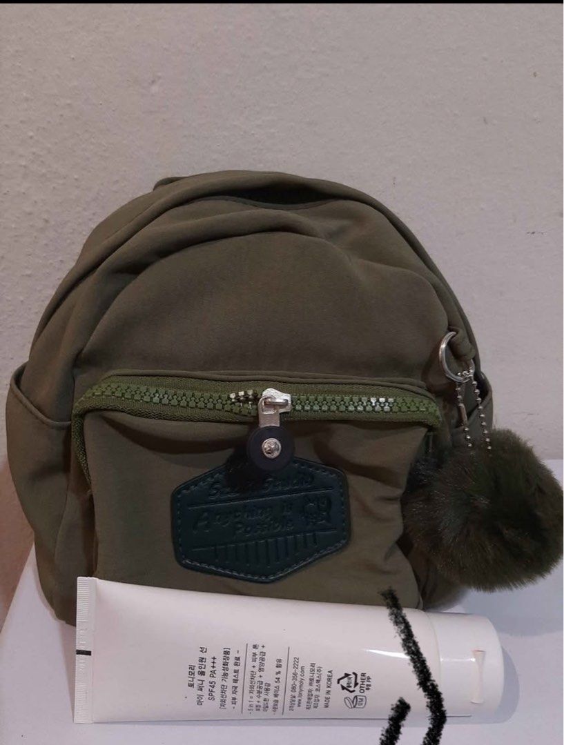 Mini Backpack (Category: Backpacks) located in Singapore. Submitted by jessica_12ii (Listing ID 1378993363, Image 3). Description: .