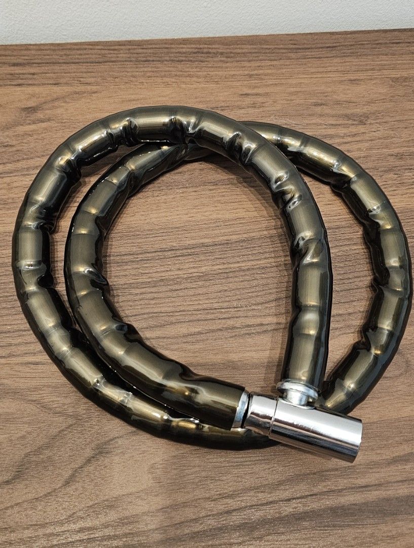 Motorcycle Lock (thick type) (Category: Other Sports Equipment and Supplies) located in Seremban. Submitted by blackbeam (Listing ID 1379110783, Image 1). Description: 🌻 Size: 18mm x 1,000mm 🌻 Material: PVC + Steel + Alloy lock core.