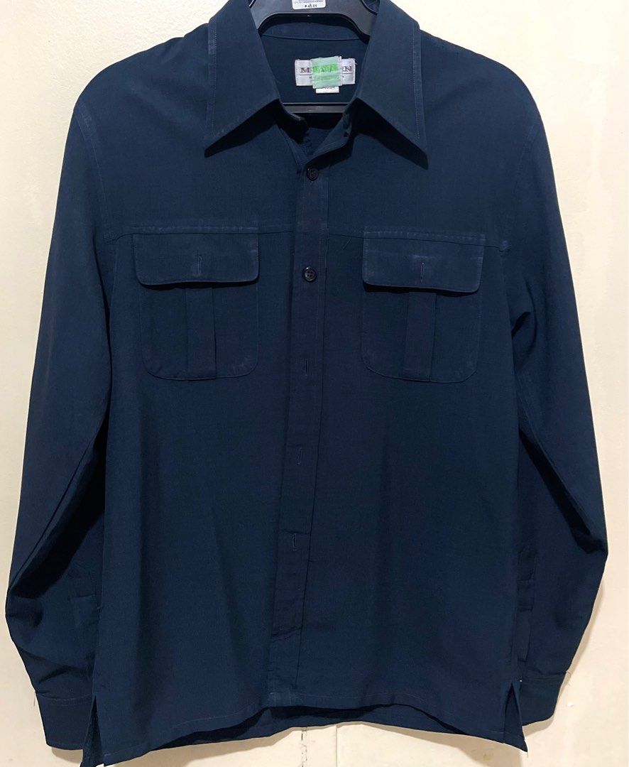 Navy blue longsleeves (med, mens) (Category: Formal Shirts) located in Rizal. Submitted by el_declutters (Listing ID 1379010101, Image 1). Description: ❀ declutter ❀ no issue (white lines reflect lang due to lighting but that was the ironing lang) ❀ L (64cm) x W (45cm) ❀ sf shouldered by buyer.