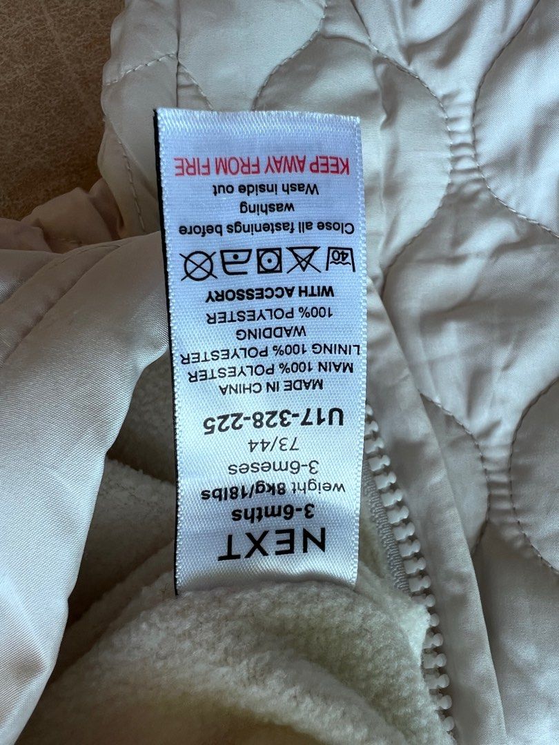 Next Baby Snowsuit 3-6 Months (Category: Babies & Kids Fashion) located in Singapore. Submitted by zxxlingxxz (Listing ID 1378929799, Image 2). Description: Cozy white baby snowsuit from Next. Suitable for babies aged 3-6 months. Features a quilted design and attached hood. In good condition, perfect for keeping your little one warm during colder weather. Only used once during holiday this year. Delivery add $3 use smartpac.