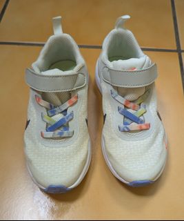由 aimee9680 (刊登 ID 1378938825，圖片 1) 提交，位於 的 (類別：)，說明：。