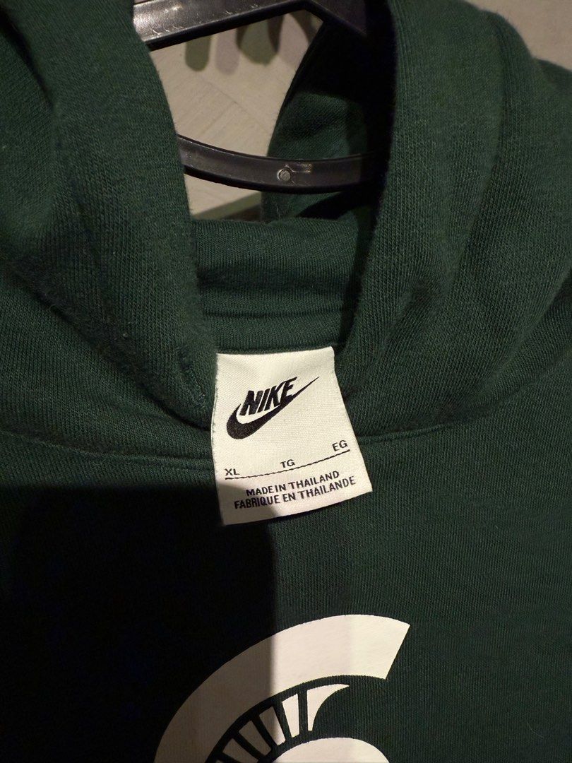 Nike Michigan state hoodie (Category: Hoodies) located in Cabuyao City. Submitted by gabriel_comia (Listing ID 1379095031, Image 3). Description: Size xl Used twice Laguna area.