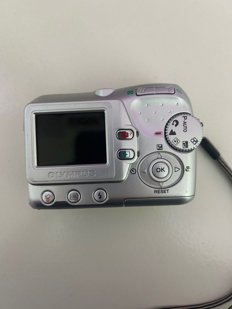 Olympus Camedia C-370 Digital Camera (NEEDS REPAIR) (Category: Cameras) located in Bulacan. Submitted by from.venice (Listing ID 1379111193, Image 2). Description: Issue: Camera screen not working. Needs repair Condition: 5/10.