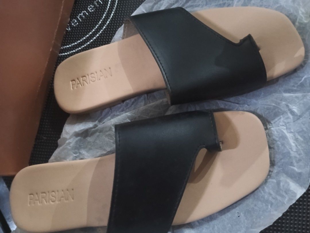 Parisian slipper (Category: Flats & Sandals) located in Oroquieta. Submitted by vlcshoppe (Listing ID 1379033378, Image 2). Description: Not ideal for wide feet. RFS: wrong size....