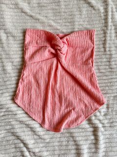 (Category: ) located in . Submitted by _anythingpreloved (Listing ID 1379022921, Image 1). Description: .