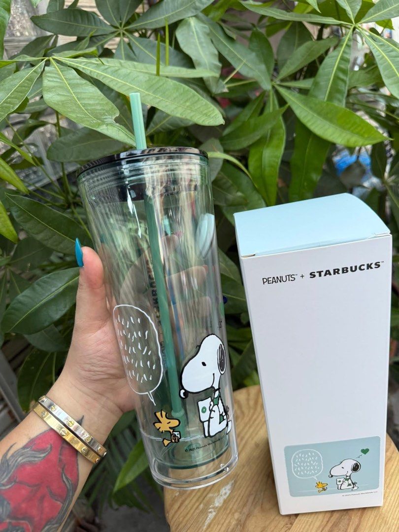 PEANUTS x STARBUCKS tumbler (Category: Water Bottles & Tumblers) located in Manila. Submitted by justria (Listing ID 1378949568, Image 2). Description: mas mahal sa market!! 24oz.