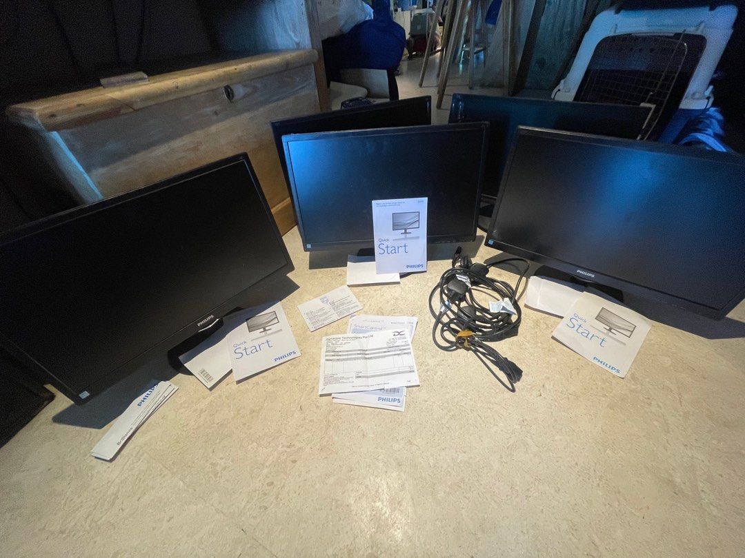 Philips 223V5LSB2 22-inch Full HD Monitor63075188861955111